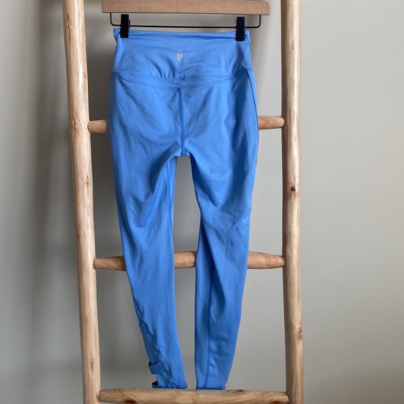 New FP Movement Blue High Rise Cutout Leggings XS - Picture 5 of 8